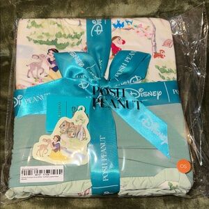 Posh Peanut Disney Princess Snow White Ruffled Luxette Patoo Blanket